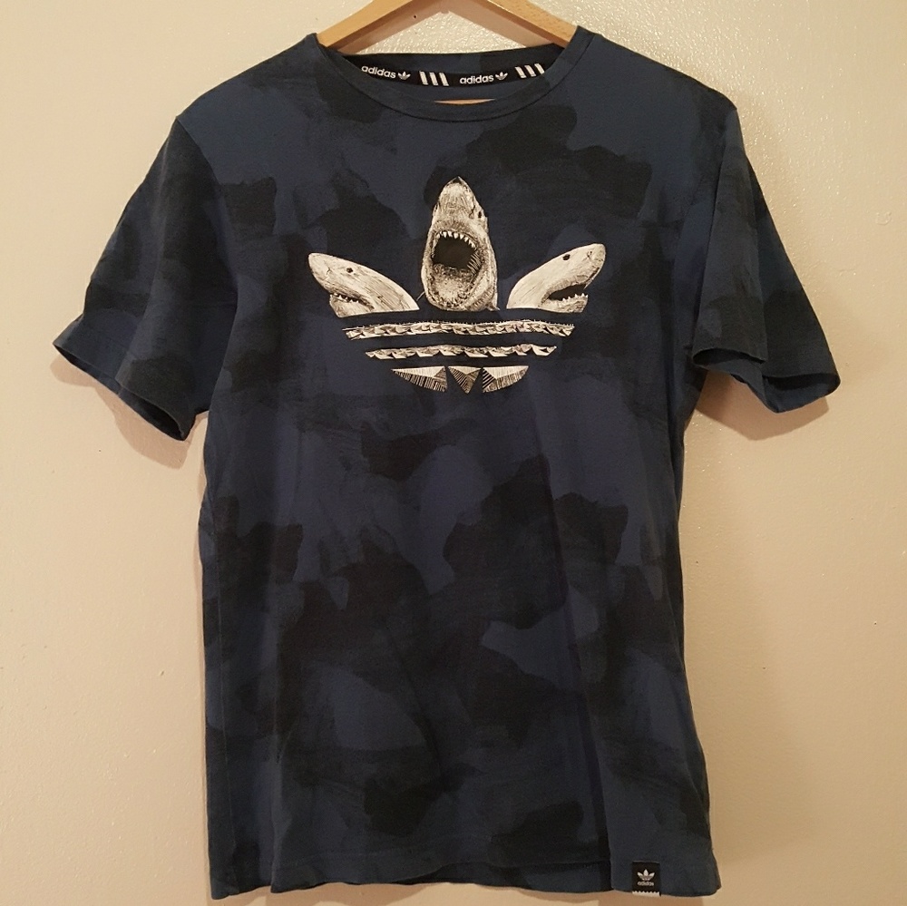 Adidas tshirt